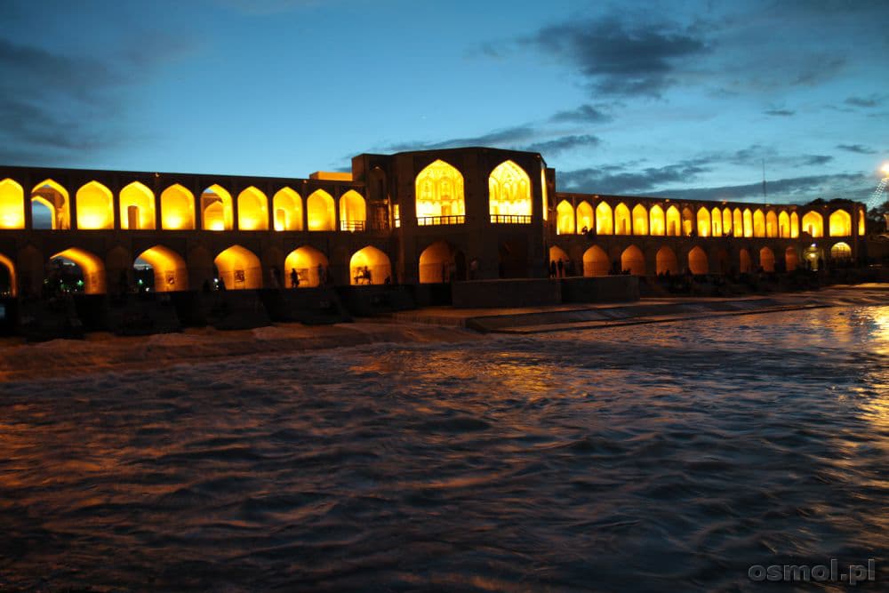 Iran - Esfahan. Most Khaju