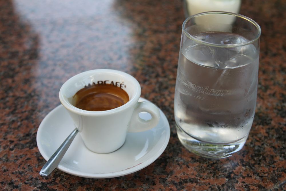 Kawa z wodą. Bałkany