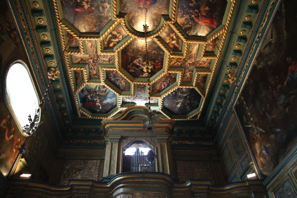 Sklepienie koscioła Matki boskiej na Skale