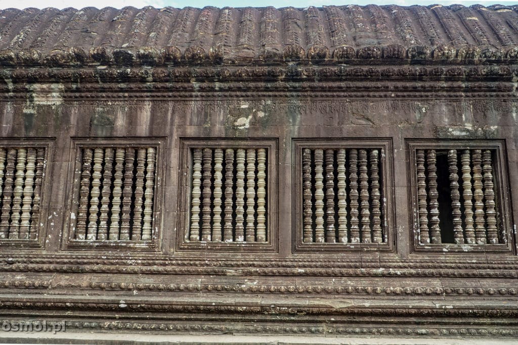 Charakterystyczne okna Angkor Wat