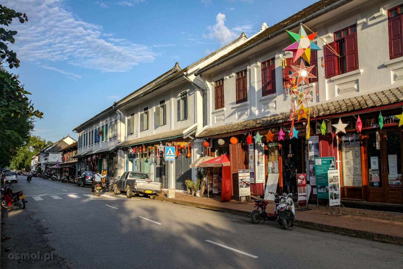 Główna ulica w starej części Luang Prabang
