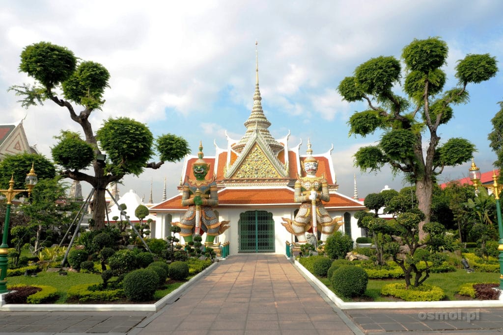Jeden z budynków w Wat Arun w bangkoku