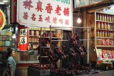 Jedzenie na sprzedaz w China Town w Bangkoku