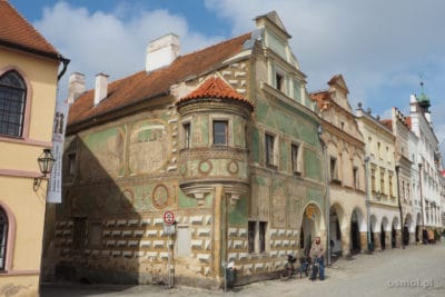 Piękna, malowana kamieniczka w Telczu Czechy