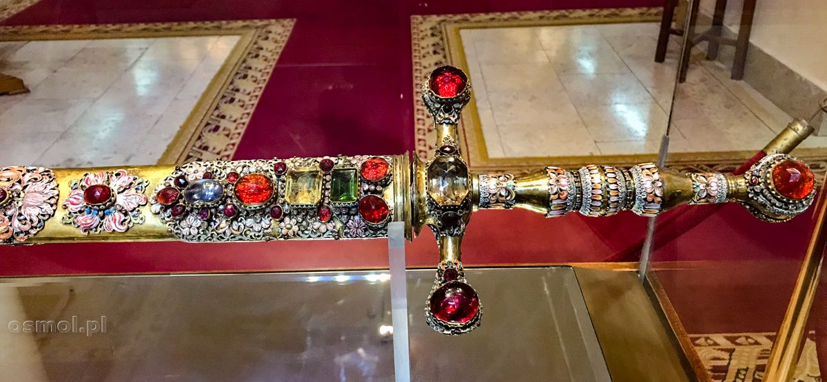 Rękojeść miecza carów z pałacu w Kairze