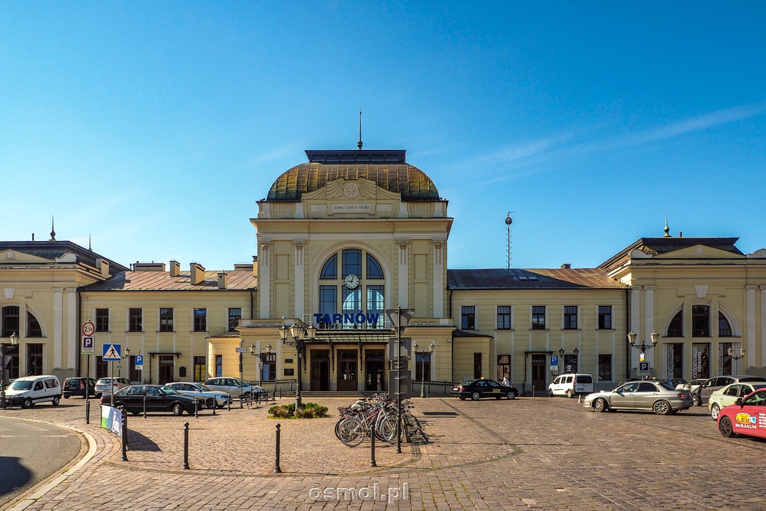 Dworzec kolejowy w Tarnowie. Budynek pochodzi z 1910 roku.