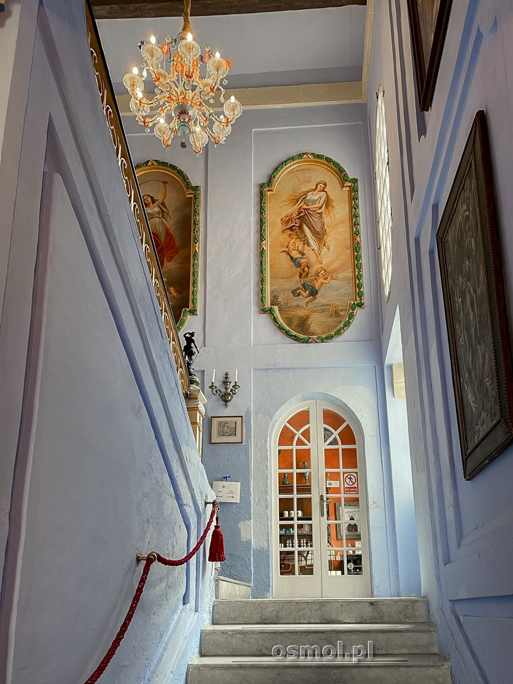Klatka schodowa w pałacu Casa Rocca Piccola