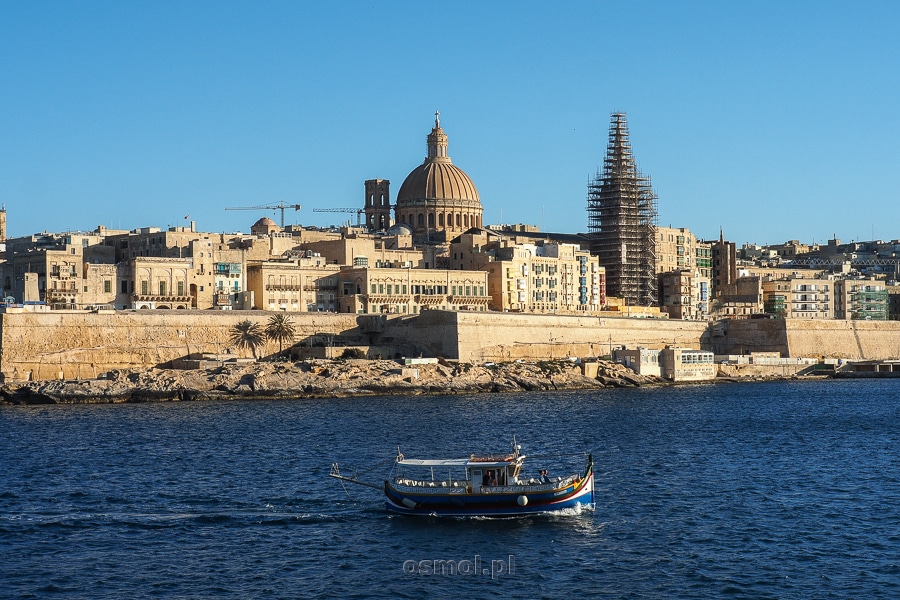 Widok na Vallettę z Sliemy czyli drugiego brzegu zatoki