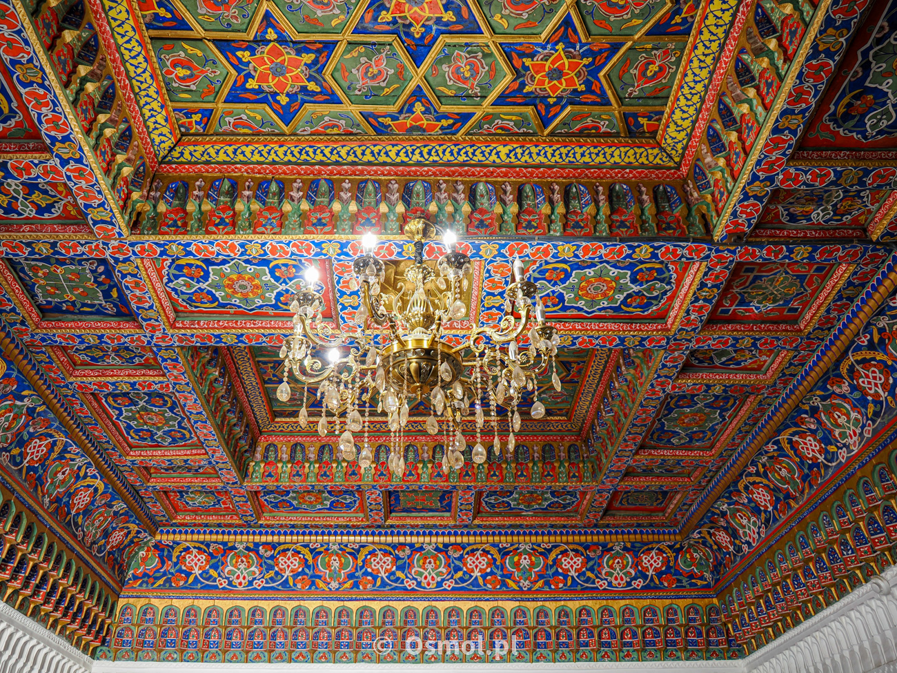 A tu widzimy kolejny sufit z pałacu Sufity to najpiękniejsza część w pałacu Makieta pokazująca, jak dawniej wyglądał pałac Khudoyara Khana w Kokand