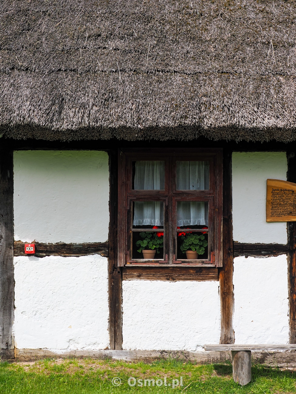 Chata w tradycyjną kratę czyli mur pruski. Wciąż jest to tradycyjny dla tego regonu styl architektoniczny